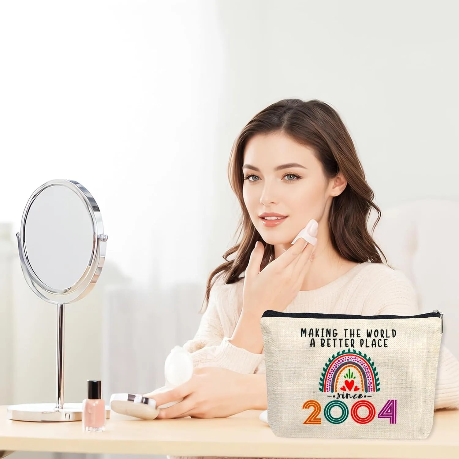 21st Birthday Gifts for Her Makeup Bags, 2004 Happy 21st Birthday Decorations for Women Her, 21 Year Old Birthday Gifts Ideas for Daughter, Sister, BFF, Female, Teenage Girls, Cosmetic Travel Pouch