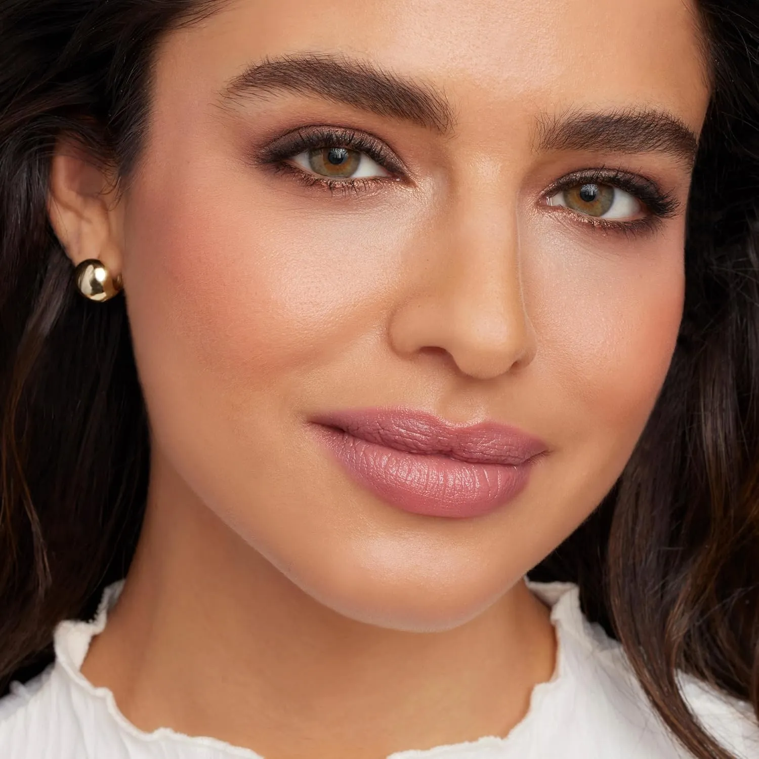 jane iredale ColorLuxe Hydrating Cream Lipstick, Creamy, Highly Pigmented Lip Color Delivers Weightless Moisture and Bold Payoff, Satin Finish, Vegan